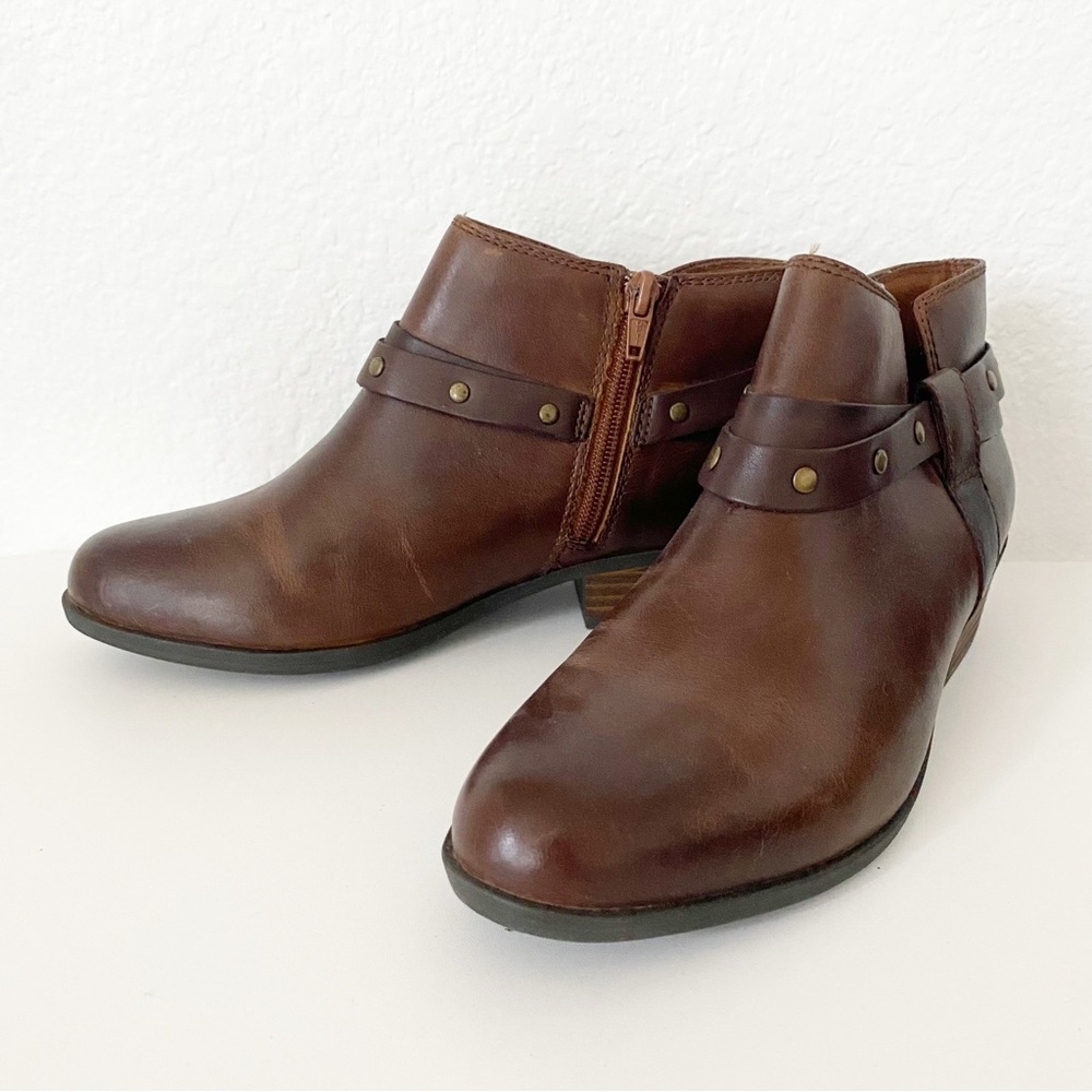 Clarks Collection Women's Studded Brown Ankle Boots Light Cushion‎ Size 6